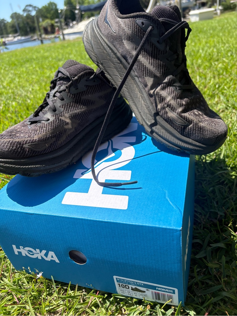 Hoka Black Clifton Running Shoes- new insoles. Sz. 10 Men’s - Picture 2 of 8
